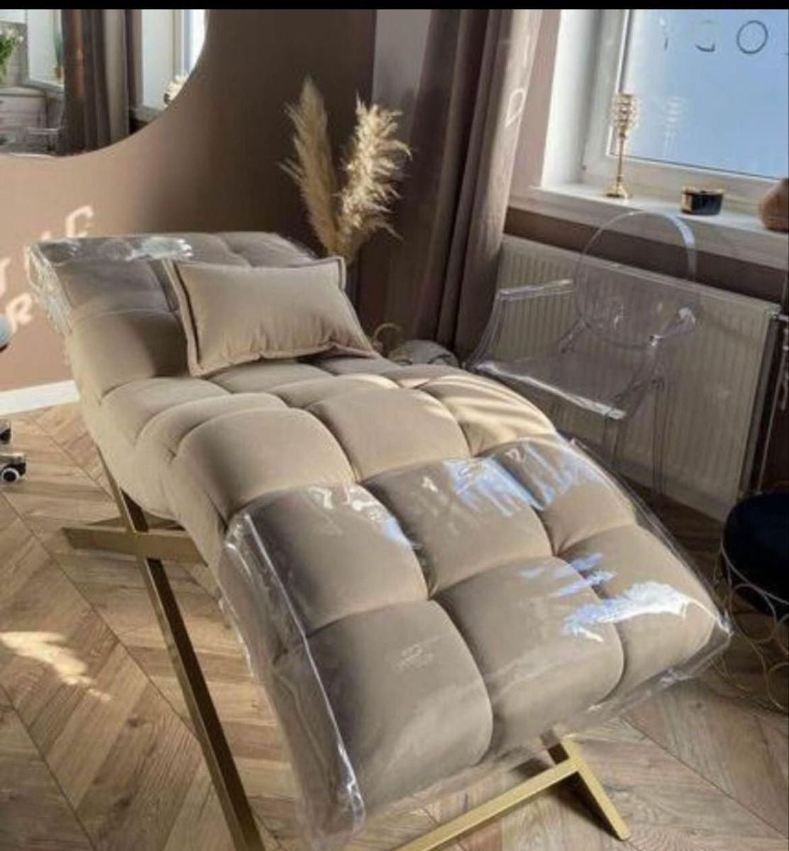 Custom made Lash Beds